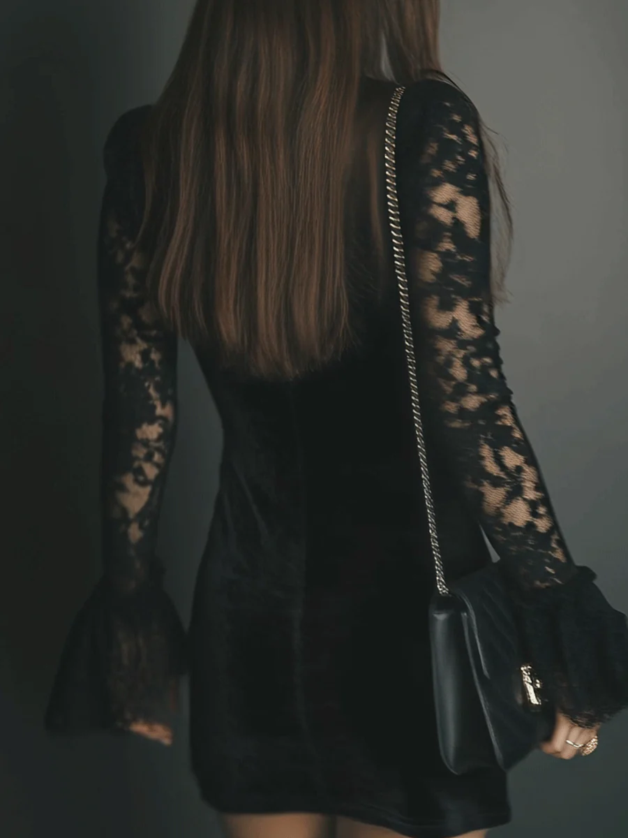Euthalia | Zamatová elegancia mini siluety
